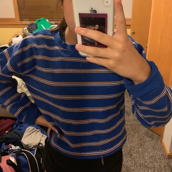 blue and yellow crew neck sweatshirt - Picture 2 of 2